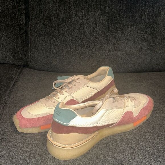 Clark’s Tor Run Sneakers - Picture 3 of 4